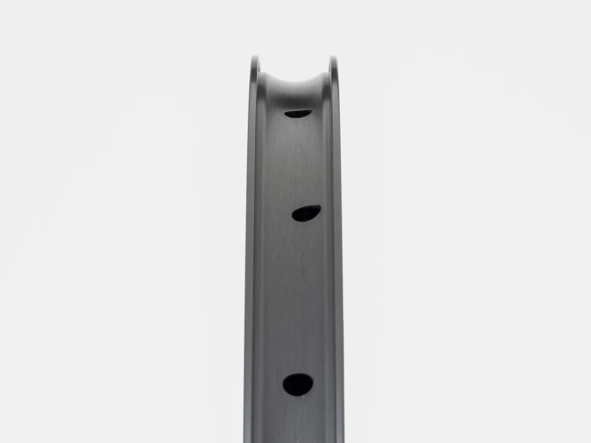 Roda Estrada Traseira Bontrager Paradigm Comp 25 TLR - Image 5
