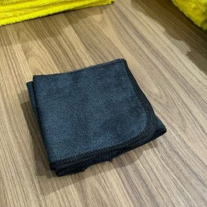 Toalha de Microfibra 29×29 210gsm Preta – Auto Crazy